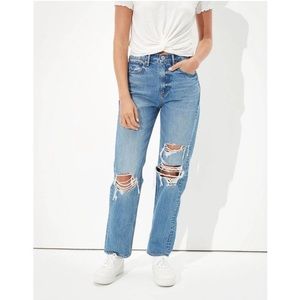 American Eagle 90’s Boyfriend Jeans